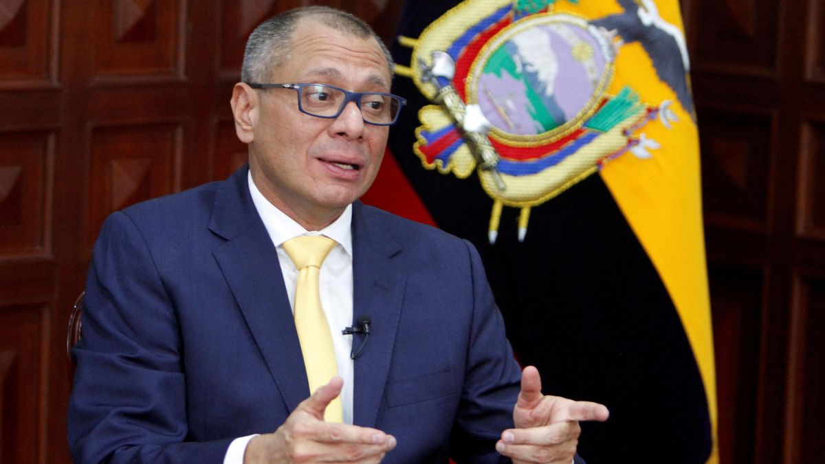 Bývalý ekvádorský viceprezident, zatčený na mexické ambasádě, je v nemocnici